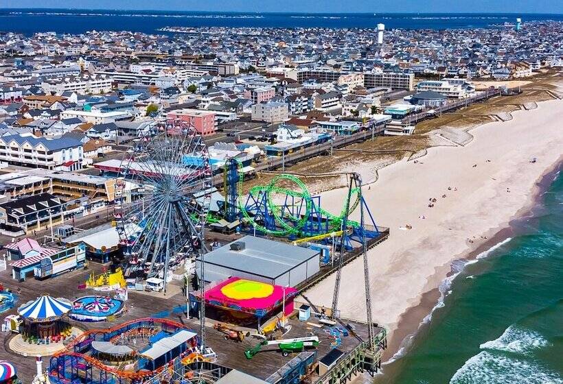 فندق على الطريق Boardwalk Sand & Surf Beach Hotel Oceanfront