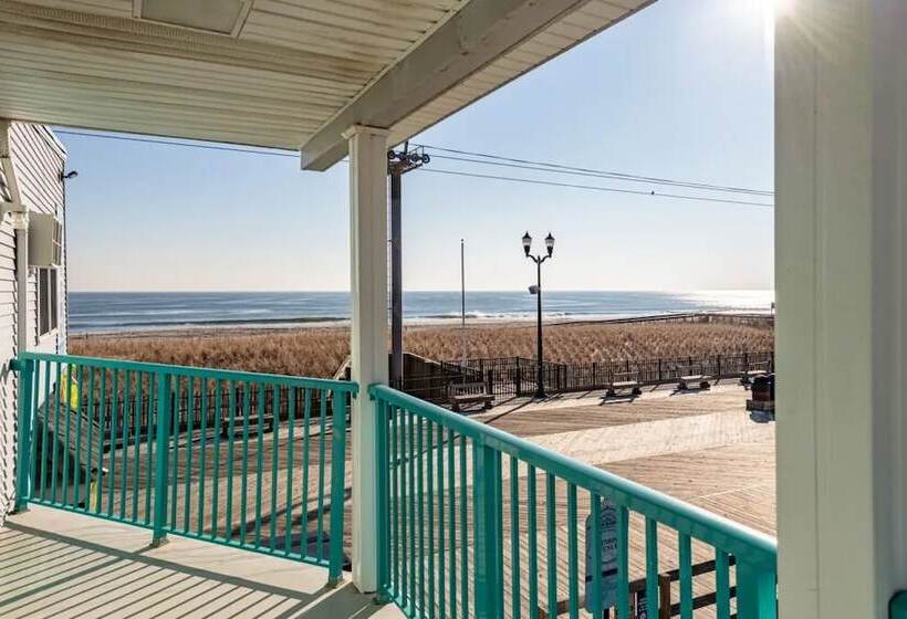 فندق على الطريق Boardwalk Sand & Surf Beach Hotel Oceanfront