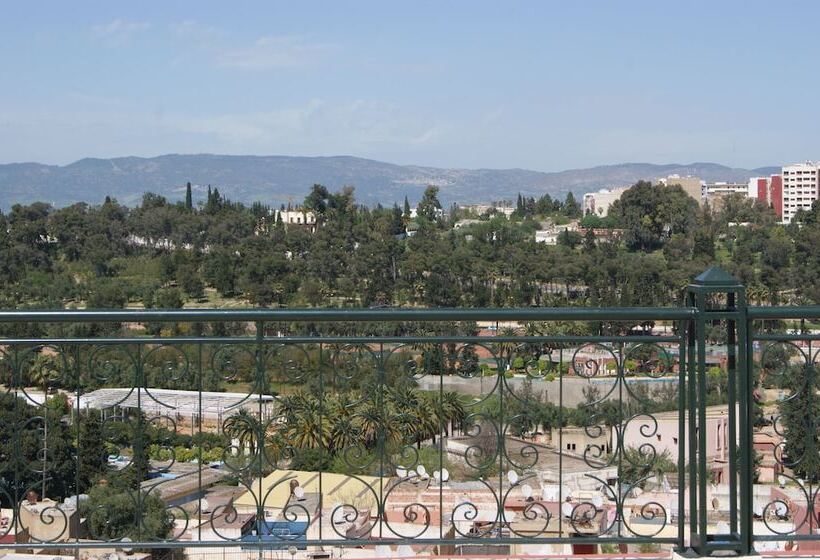 پانسیون Collier De La Colombe