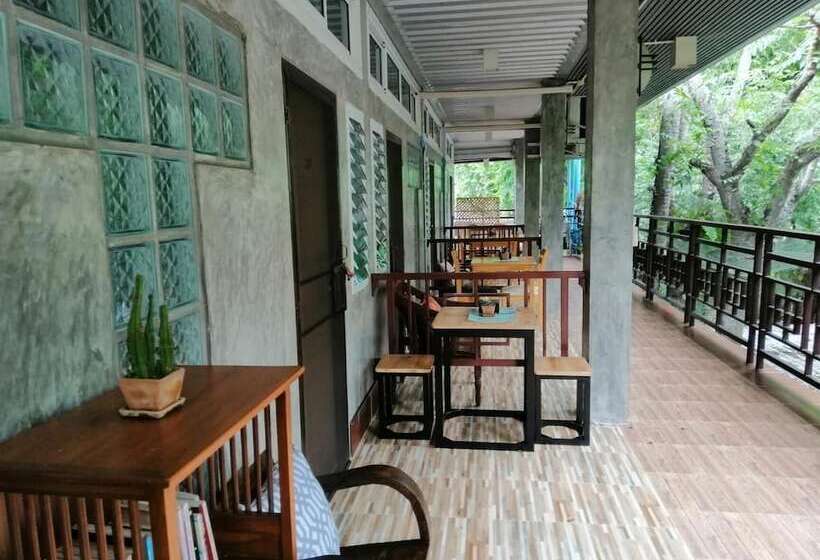 Пансион Loei Huen Hao Hug Home & Resort