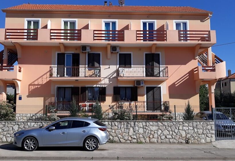 膳宿费 Pansion Maria