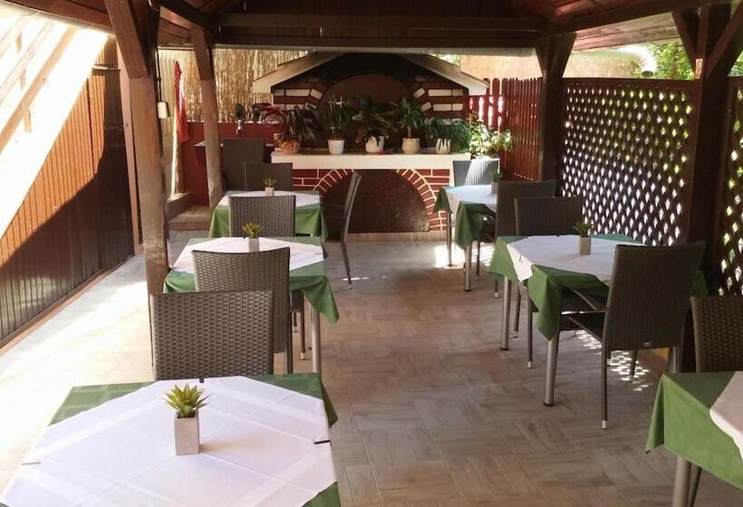 膳宿费 Pansion Maria