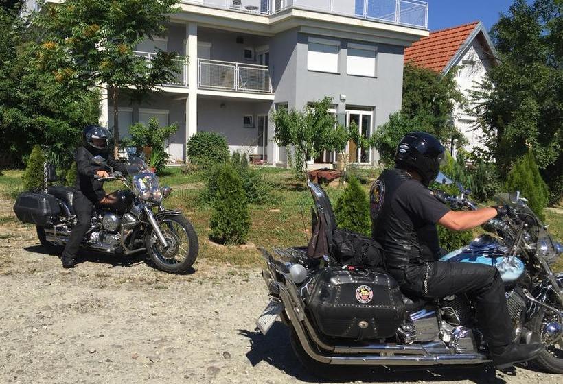 بنسيون Pansion Vila Vanda Vukovar