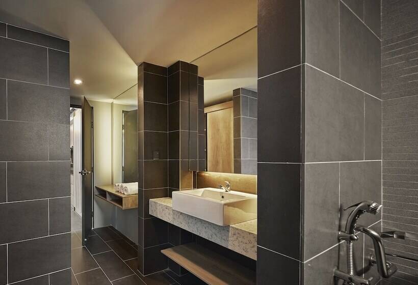 Tropics Eight Suites