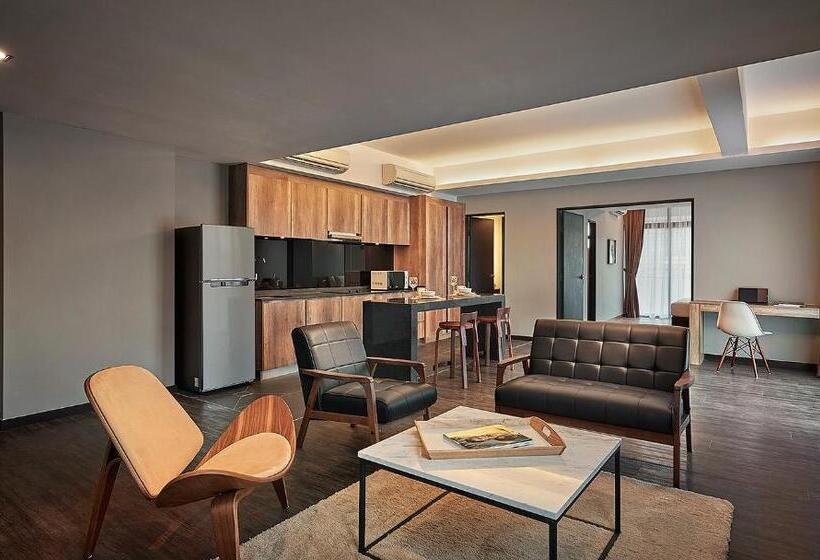 Tropics Eight Suites