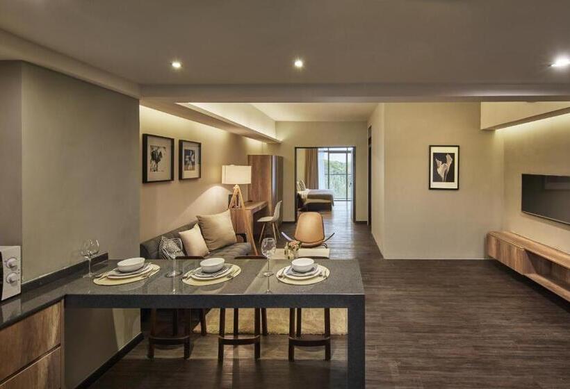 Tropics Eight Suites