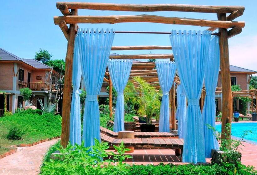 Vela Phu Quoc Resort