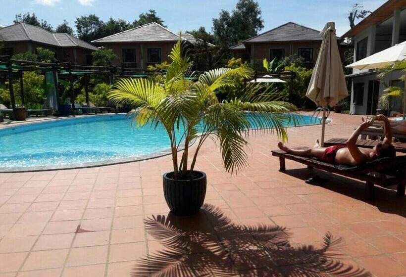 Vela Phu Quoc Resort