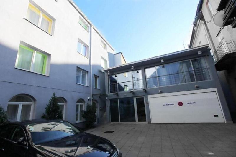 Whole Wide World Hostel