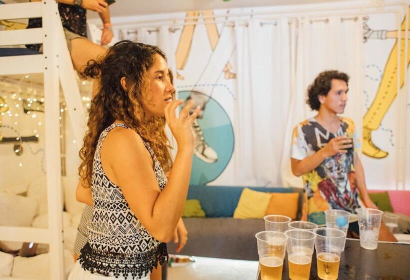 Whole Wide World Hostel