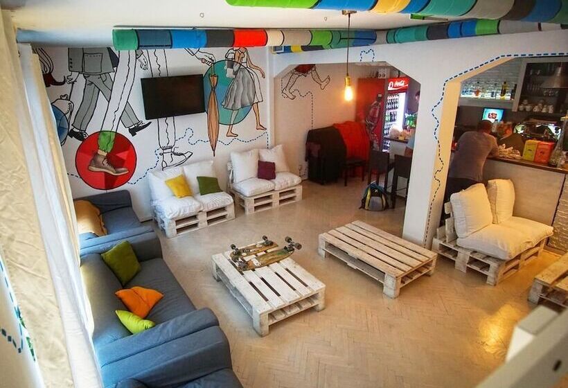 Whole Wide World Hostel