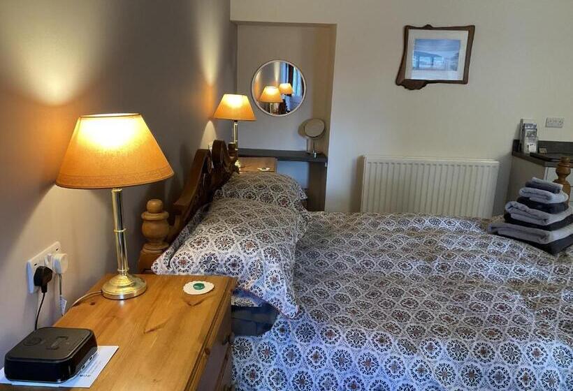 Wydon Farm Bed And Breakfast