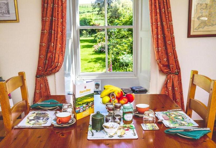 Wydon Farm Bed And Breakfast