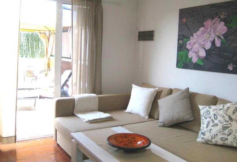 Apartamentos Lacy - Adults Only