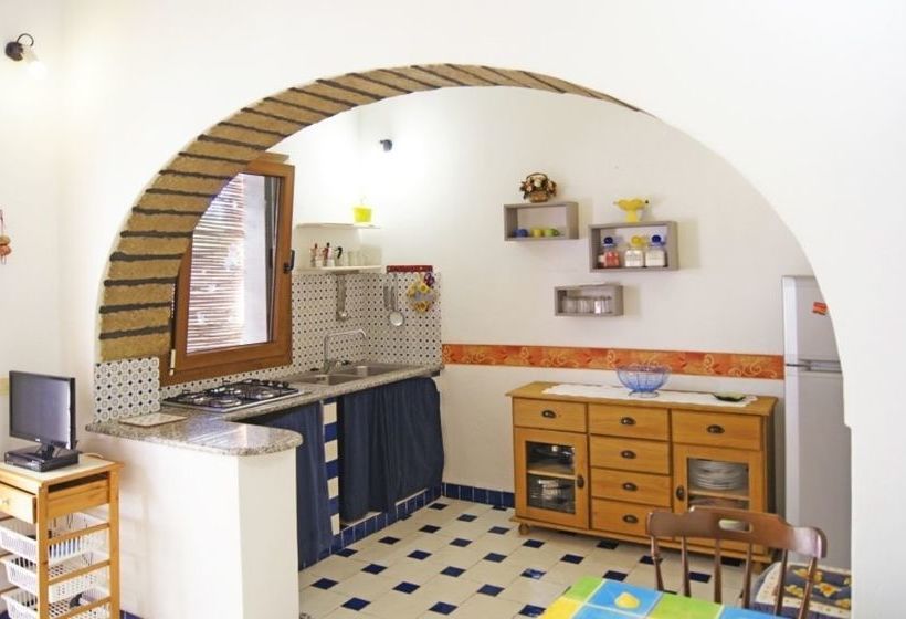 I Dammusi Di Punta Karace