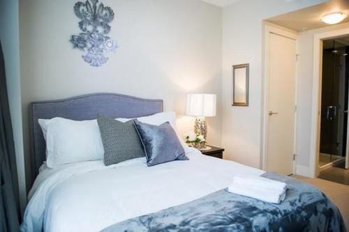 Executive Suites By Roseman - Luna