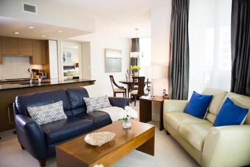 Executive Suites By Roseman - Luna