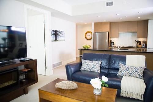 Executive Suites By Roseman - Luna