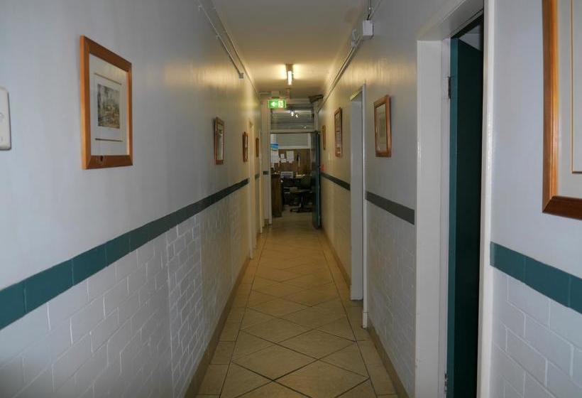 هتل Acacia Inner City Inn