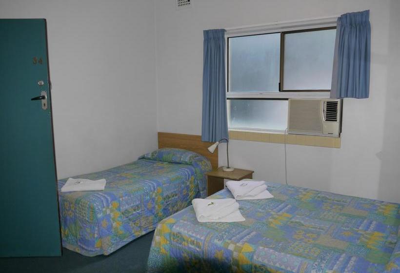 هتل Acacia Inner City Inn