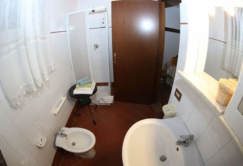 호텔 Agriturismo Monte Due Torri