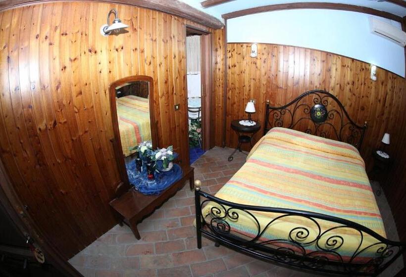 호텔 Agriturismo Monte Due Torri