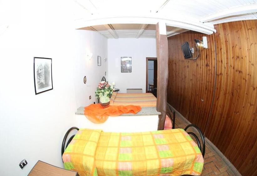 호텔 Agriturismo Monte Due Torri