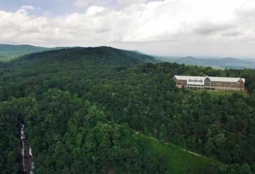 فندق Amicalola Falls State Park And Lodge