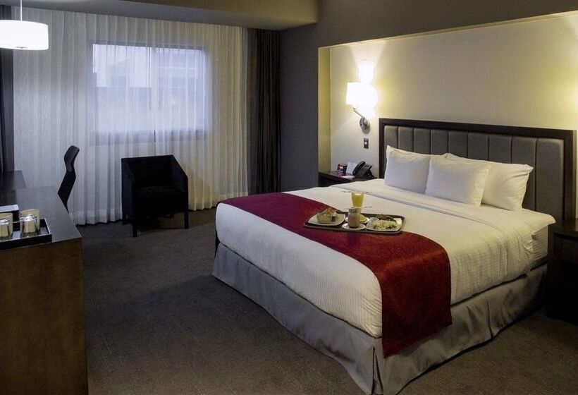 فندق Best Western Plus Santa Cecilia Pachuca