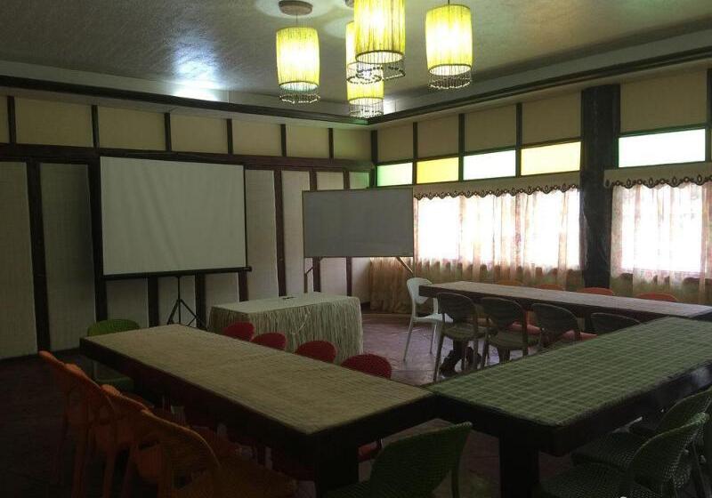 酒店 Bohol Bee Farm