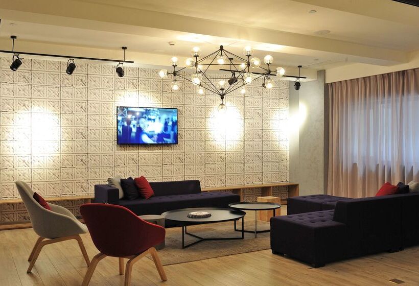 호텔 Campanile Shanghai Railway Station And People S Square