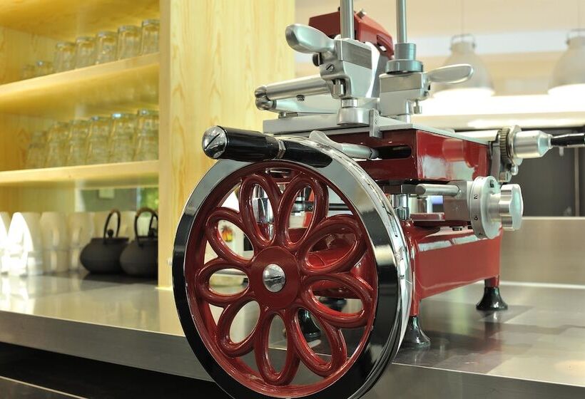 호텔 Campanile Shanghai Railway Station And People S Square