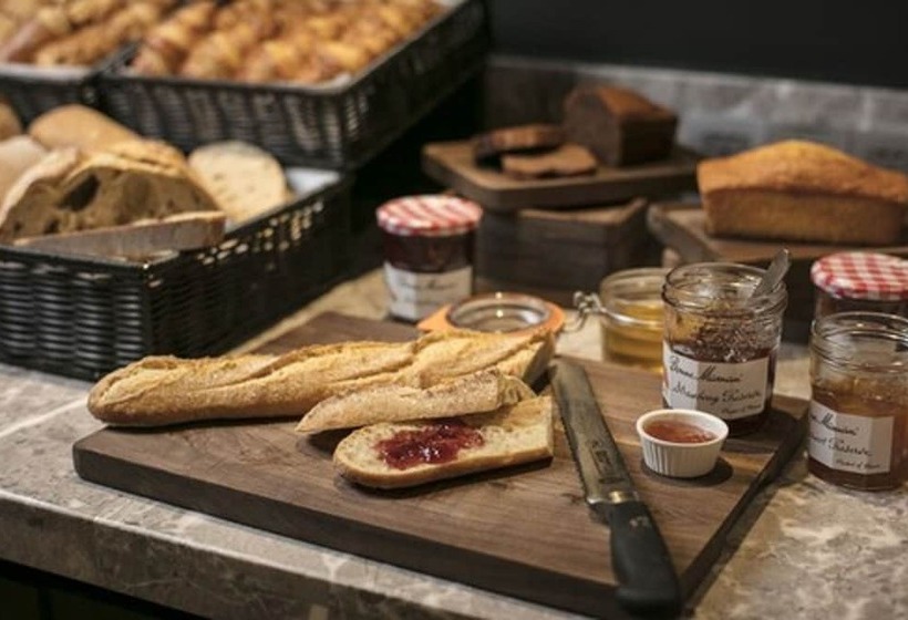 호텔 Campanile Shanghai Railway Station And People S Square