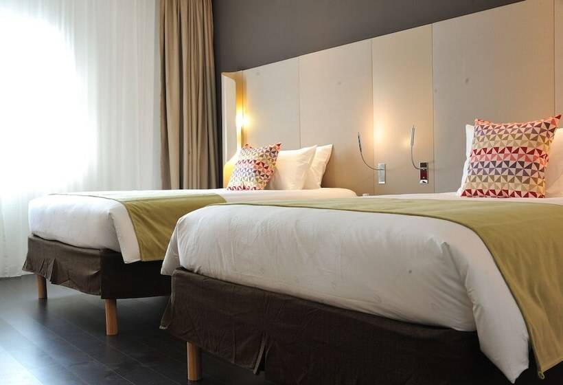 호텔 Campanile Shanghai Railway Station And People S Square