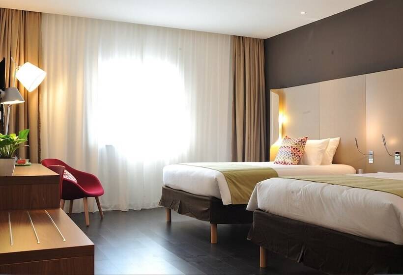 호텔 Campanile Shanghai Railway Station And People S Square