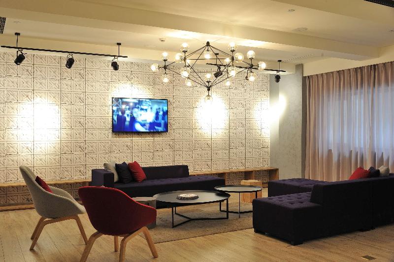 호텔 Campanile Shanghai Railway Station And People S Square