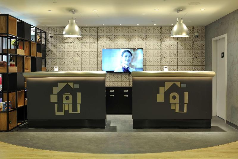 호텔 Campanile Shanghai Railway Station And People S Square