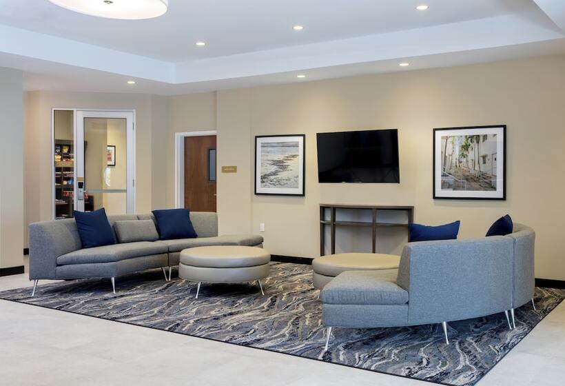 فندق Candlewood Suites   Miami Exec Airport   Kendall, An Ihg