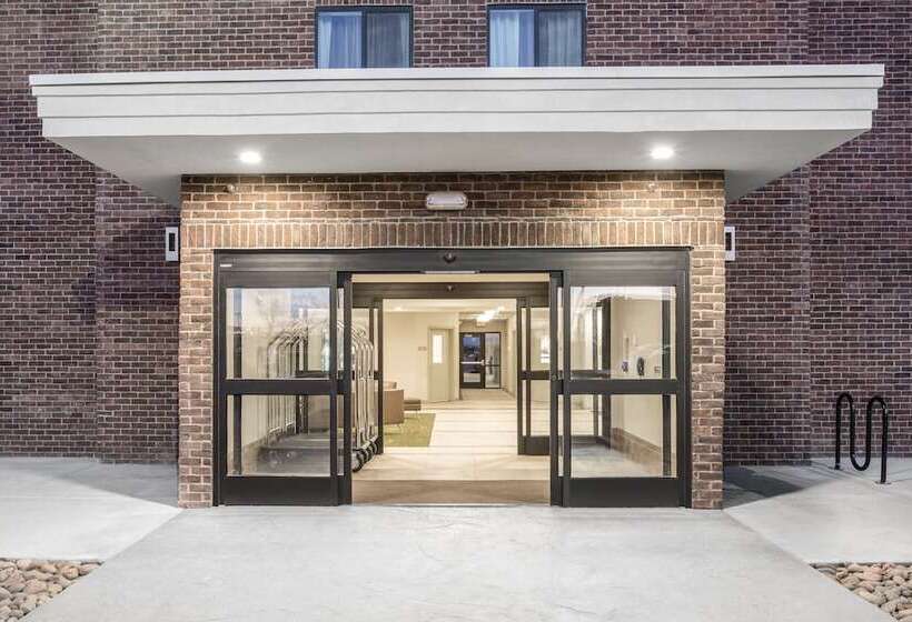 فندق Candlewood Suites Pueblo, An Ihg