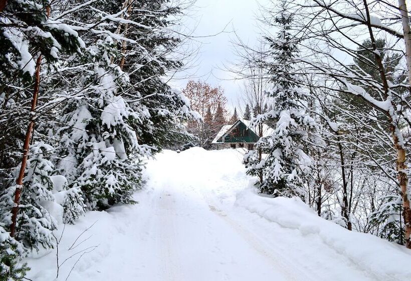 Отель Chalet Rustique Crds Tremblant