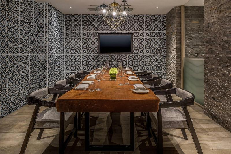 هتل Courtyard By Marriott Siem Reap Resort