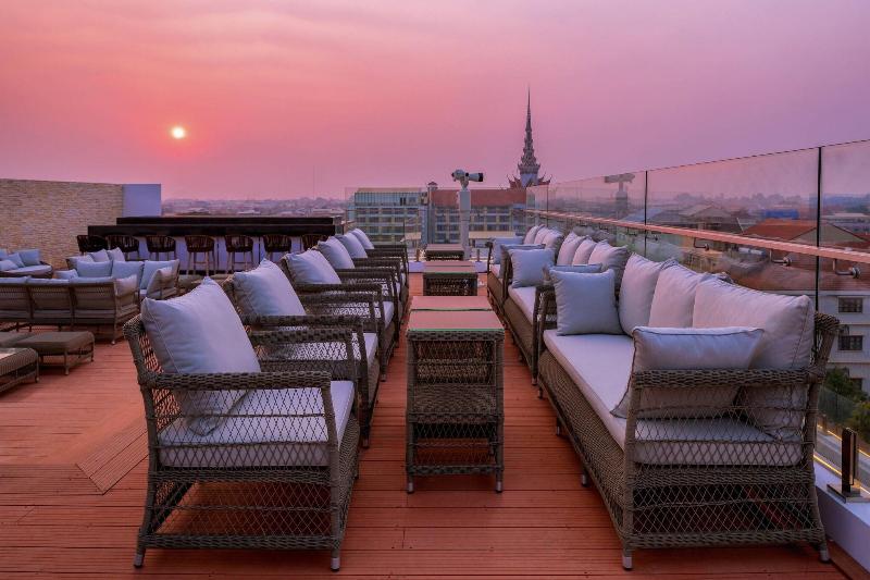 هتل Courtyard By Marriott Siem Reap Resort