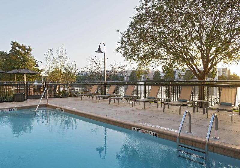 فندق Courtyard By Marriott Houston Sugar Land/lake Pointe