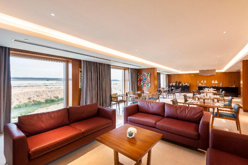 هتل Crowne Plaza Muscat Ocec, An Ihg