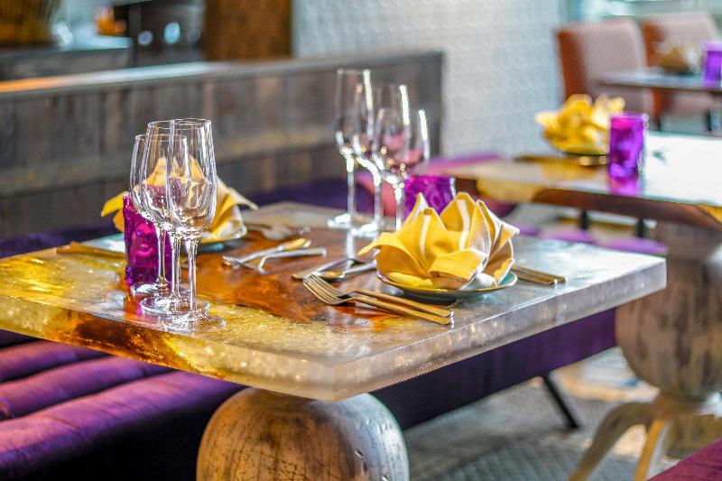 هتل Crowne Plaza Muscat Ocec, An Ihg