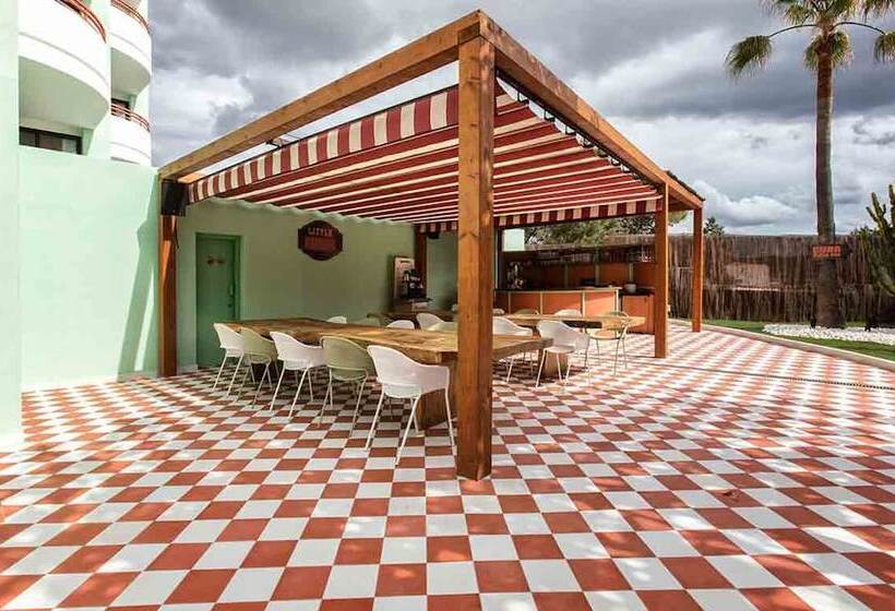 ホテル Cubanito Ibiza