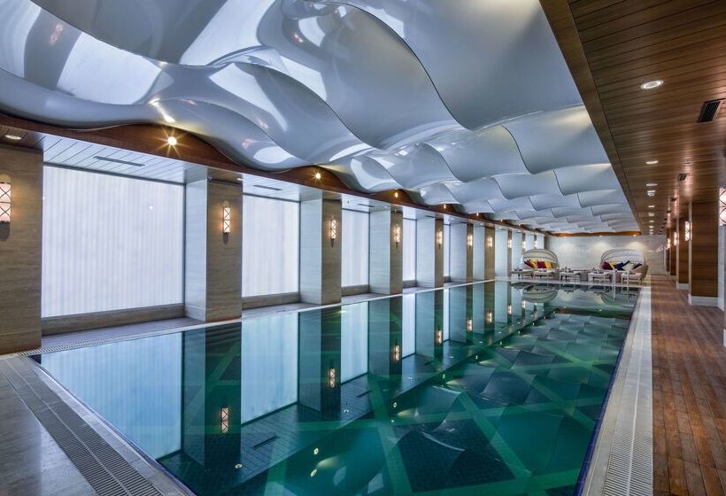 ホテル Doubletree By Hilton Istanbul Topkapi