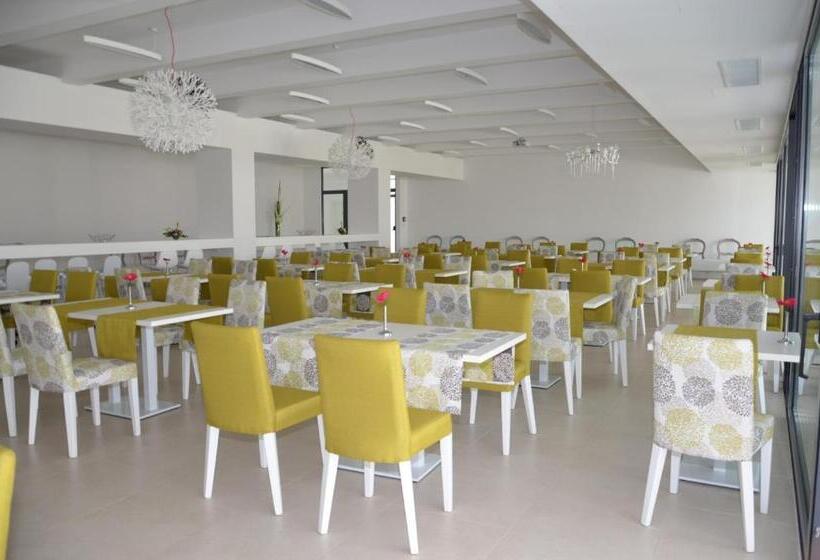 בית מלון כפרי Favorit