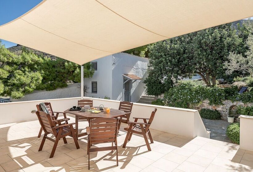 호텔 Four Seasons Hydra Luxury Suites