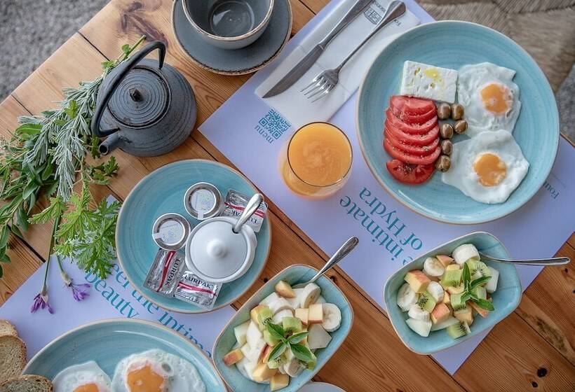 בית מלון כפרי Four Seasons Hydra Luxury Suites